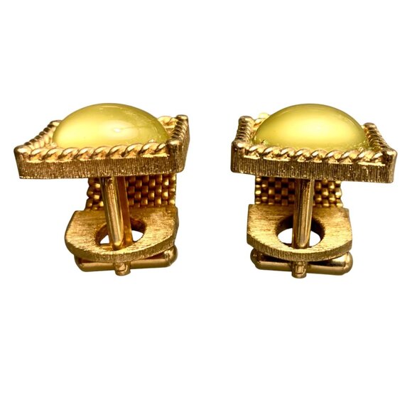 Vintage Swank 60s Cufflinks Chartreuse Green Moonglow Lucite Gold Tone Mesh Wrap - Picture 5 of 8